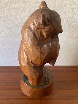 木彫り　熊　民藝 北雪の抽象熊 。北雪こと茂木多喜治は、八雲を代表する木彫り熊作家の